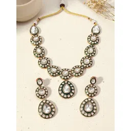 Karatcart Green Enamel Teardrop Kundan Necklace Set for Women-picture-33