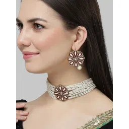 Karatcart Maroon & White Meena Floral Pearl Beaded Kundan Choker Necklace Set for Women-picture-44