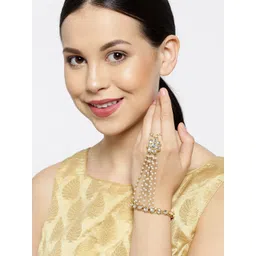 KARATCART Off-White Gold-Plated Kundan Studded & Beaded Ring Bracelet-picture-27