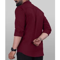 kashvi Men Slim Fit Solid Mandarin Collar Casual Shirt image 2