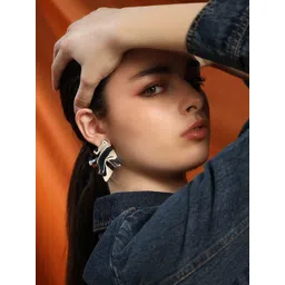 Kazo Silver-Plated Contemporary Enamelled Liquid Luxe Drop Earrings-picture-10