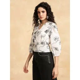 KAZO White Embroidered Top-picture-43