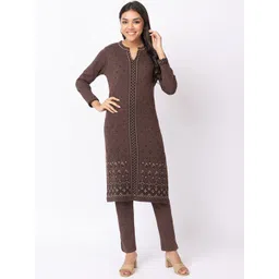 KEIKO Ethnic Motifs Printed Notch Neck Straight Kurta with Trousers-picture-16