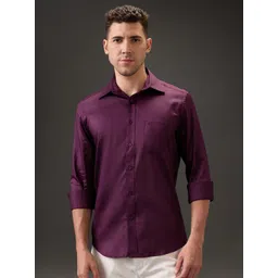 Kenneth Cole Men Slim Fit Solid Spread Collar Pure Cotton Casual Shirt-picture-12