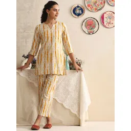 Khushal K Printed Cotton V-Neck Three Fourth Sleeve Top With Trouser Co-Ords-picture-22
