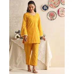 Khushal K Printed Cotton V-Neck Three Fourth Sleeve Tunic With Trouser Co-Ords-picture-15