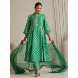Khushal K Women Floral Printed Regular Pure Cotton Kurta with Palazzos & With Dupatta-picture-14