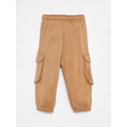 KIABI Kids-Boys Solid Mid-Rise Regular Fit Trousers image 3