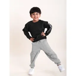 Kiddopanti Boys Black & Grey Melange Solid Full Sleeves Sweatshirt with Trackpants-picture-24
