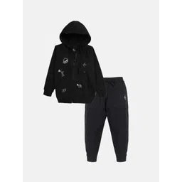 KiddoPanti Boys Printed Hooded Sweatshirt With Joggers-image-22