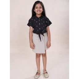 KiddoPanti Girls Printed Short Sleeves Shirt With Skorts-picture-25