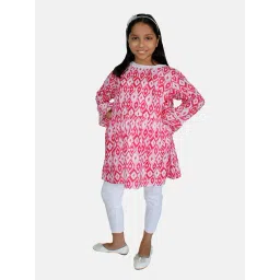 Kiddopanti Kids Red & White Printed Full Sleeves Kurta with Leggings-picture-20