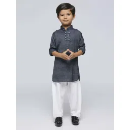 Kids Island Boys Black Solid Full Sleeves Kurta Set-picture-45