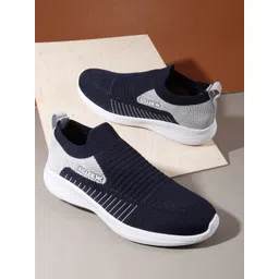 Killer Men Colourblocked Round Toe Slip-On Sneakers With Lightweight Technology-picture-17
