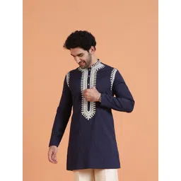 KISAH Floral Yoke Design Mandarin Collar Cotton Silk Straight Kurta-picture-15