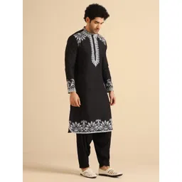 KISAH Men Floral Embroidered Thread Work Mandarin Collar Cotton Silk Straight Kurta image 5