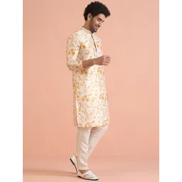 KISAH Men Yoke Design Kurta-picture-27