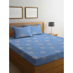 KLOTTHE Blue & White Floral-Printed Pure Cotton 400 TC King Bedsheet With 2 Pillow Covers-image-27