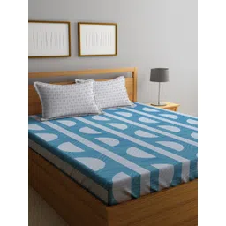 KLOTTHE Blue & White Geometric Printed 300 TC King Bedsheet With 2 Pillow Covers-image-39