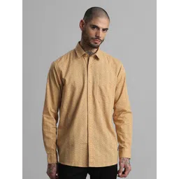 Klub Fox Men Slim Fit Spread Collar Geometric Printed Cotton Casual Shirt-picture-12