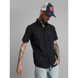 Klub Fox Men Slim Fit Spread Collar Micro Ditsy Printed Cotton Casual Shirt-picture-32