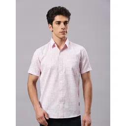 Klub Fox Men Spread Collar Checked Casual Shirt-picture-28