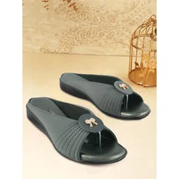 KM FOOTWEAR E-COMMERCE SELLING Women Open Toe Flats-picture-26