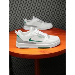 knoos Men Colourblocked Sneakers-picture-25