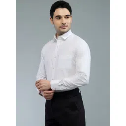 KOMPANION Men Slim Fit Formal Shirt image 5