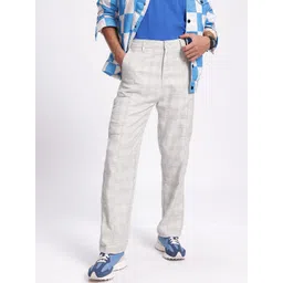 Kook N Keech Men Posh Patterns Checked Panelled Cargo Trousers-picture-21