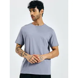 KOR Men Solid Round Neck Cotton T-shirt-picture-13