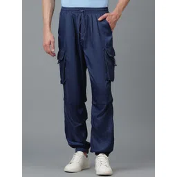 Kotty Men Relaxed Low-Rise Easy Wash Cargos Trousers-picture-23