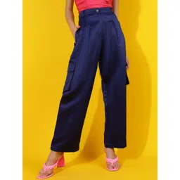 Kotty Women Relaxed Straight Leg Straight Fit High-Rise Easy Wash Pleated Cargos Trousers-picture-42