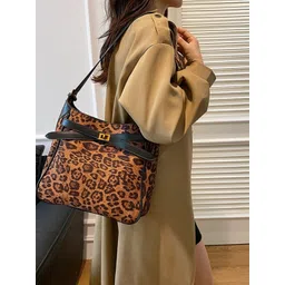 KPOP Animal Printed PU Structured Shoulder Bag-picture-12