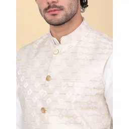 kraft india Printed Men Waistcoat image 3