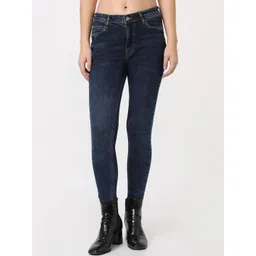 Kraus Jeans Women Skinny Fit High-Rise Light Fade Jeans-picture-40