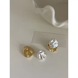 KRENOZ Rhodium-Plated Contemporary Studs image 4