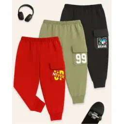 kuchipoo Boys Pack of 3 Typographic Print Relaxed Fit Cargo Pants-picture-17