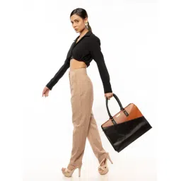 LA ELLORE Black Medium Tote-picture-16