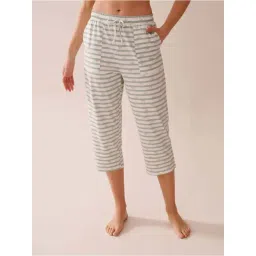 La Vie En Rose Green Cotton Regular Fit Striped Sleepwear Capris-image-43