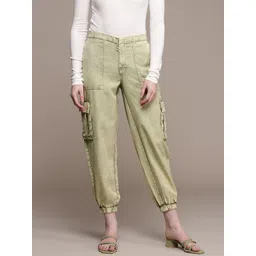 Label Ritu Kumar Women Green Solid Joggers Trousers-picture-20