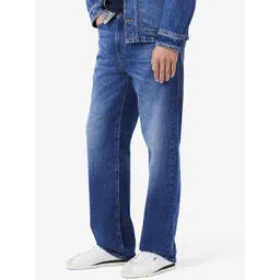 Lacoste Men Straight Fit Low Distress Heavy Fade Jeans-picture-46