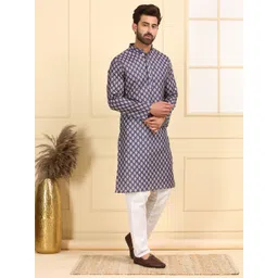 Larwa Men Floral Printed Thread Work Kurta image 3