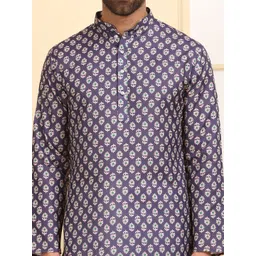 Larwa Men Floral Printed Thread Work Kurta image 5