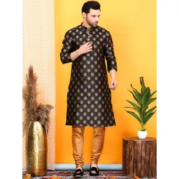 Larwa Men Floral Regular Kurta with Pyjamas-picture-11