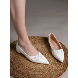 Lavie Women Textured Party Mojaris Flats-picture-41