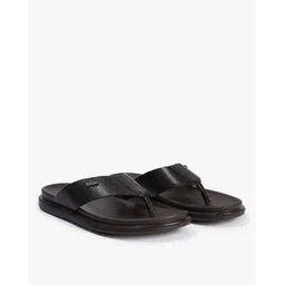 lee cooper Men Patterned Thong-Strap Sandals-picture-20