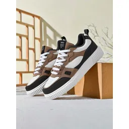 Lejano Men Colourblocked Sneakers-picture-12