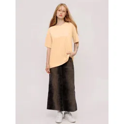 Leotude Women Solid Round Neck Oversized T-shirt image 2