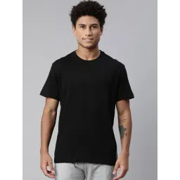 Levi's Black Cotton Regular Fit T-Shirt-picture-28